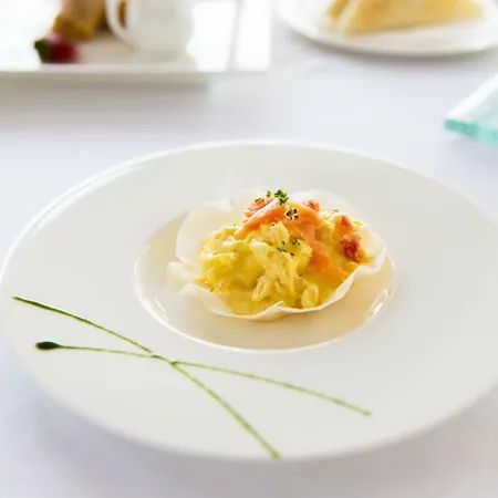 Avanti Lifestyle - Only Adults